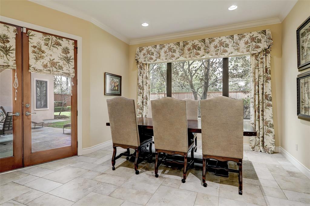 318 Pine Shadows Drive