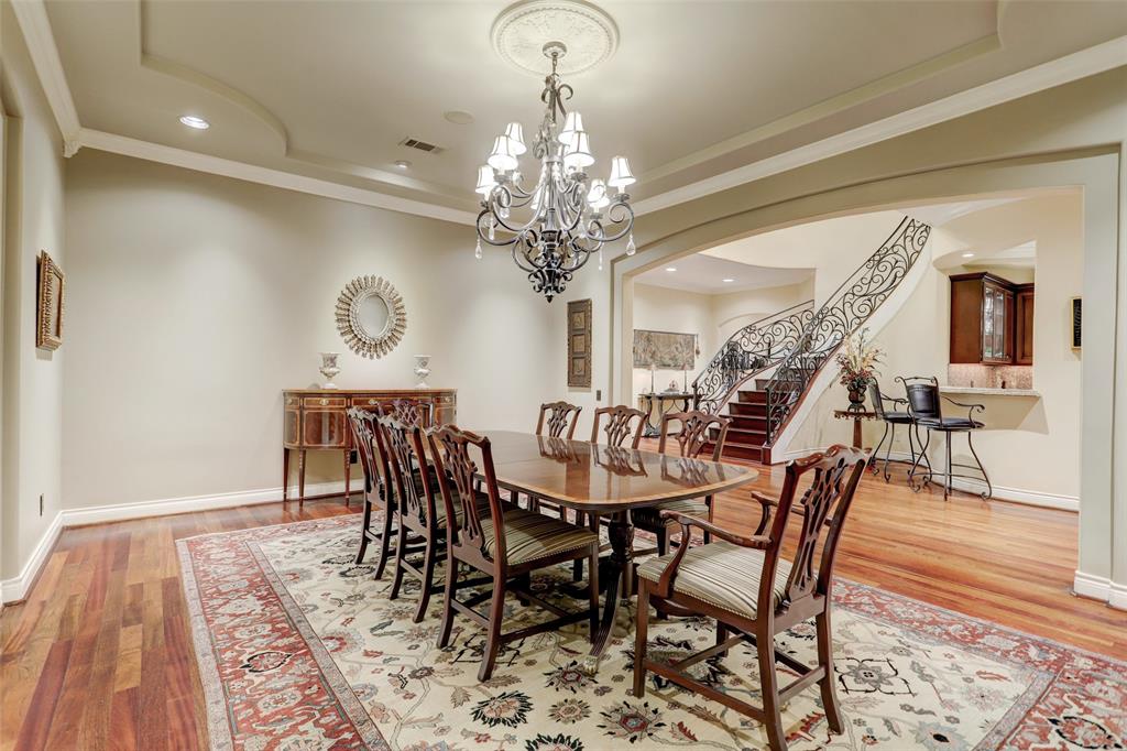 318 Pine Shadows Drive