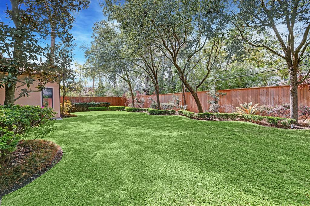 318 Pine Shadows Drive