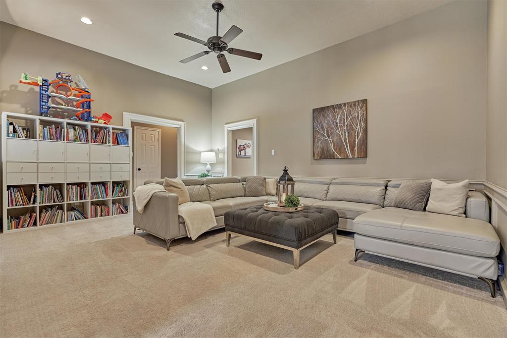 18 Highland Circle
