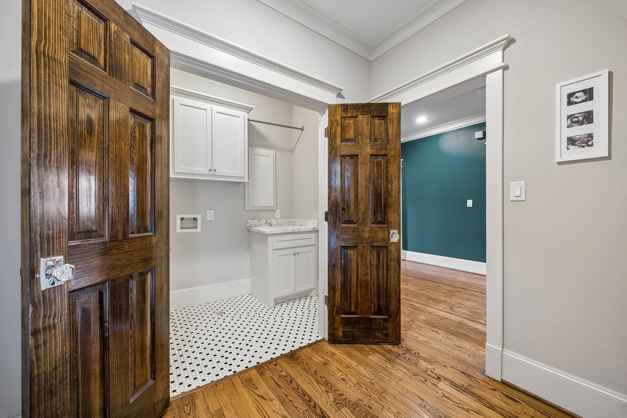 335 W 23rd Street