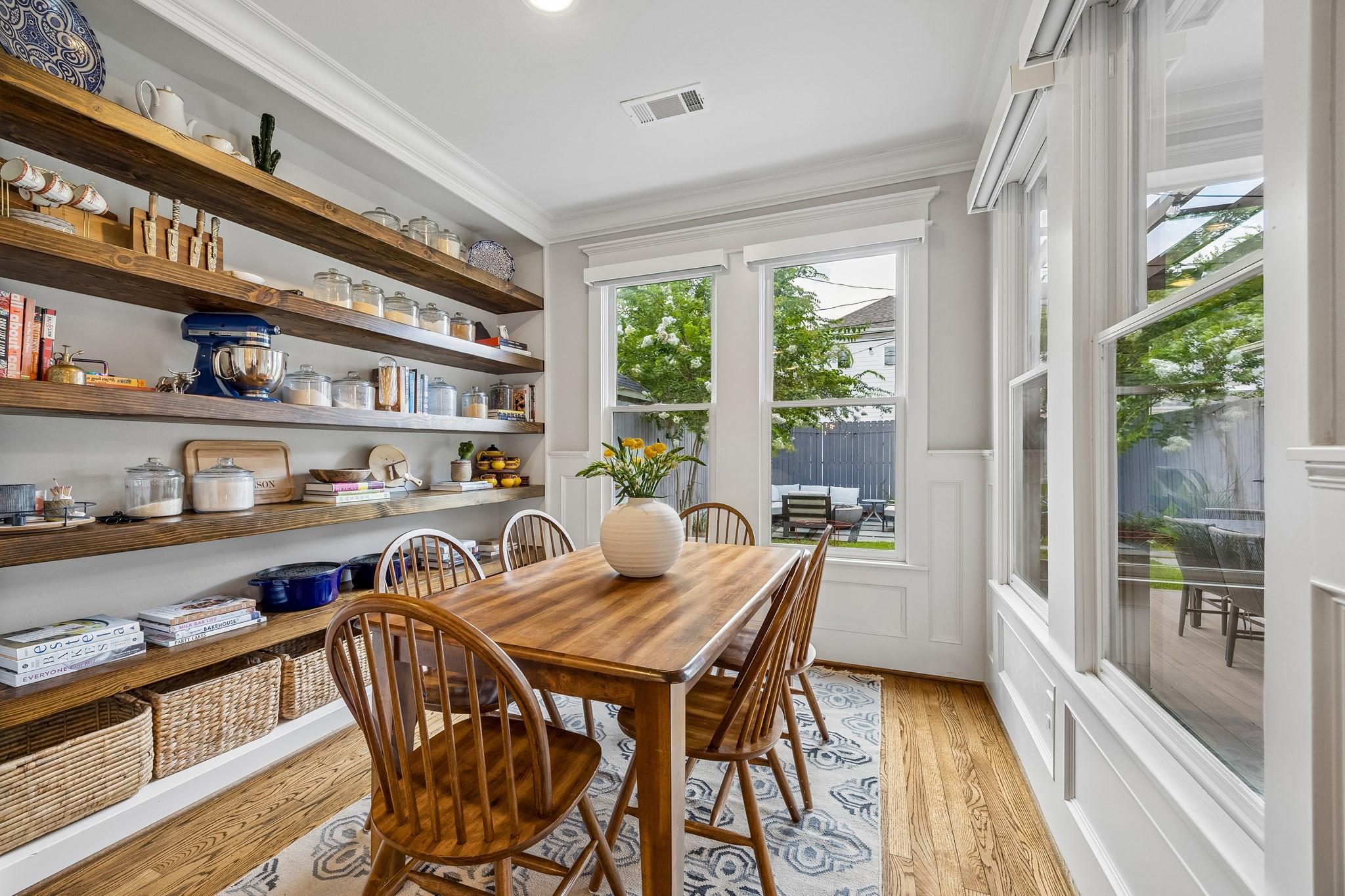 335 W 23rd Street