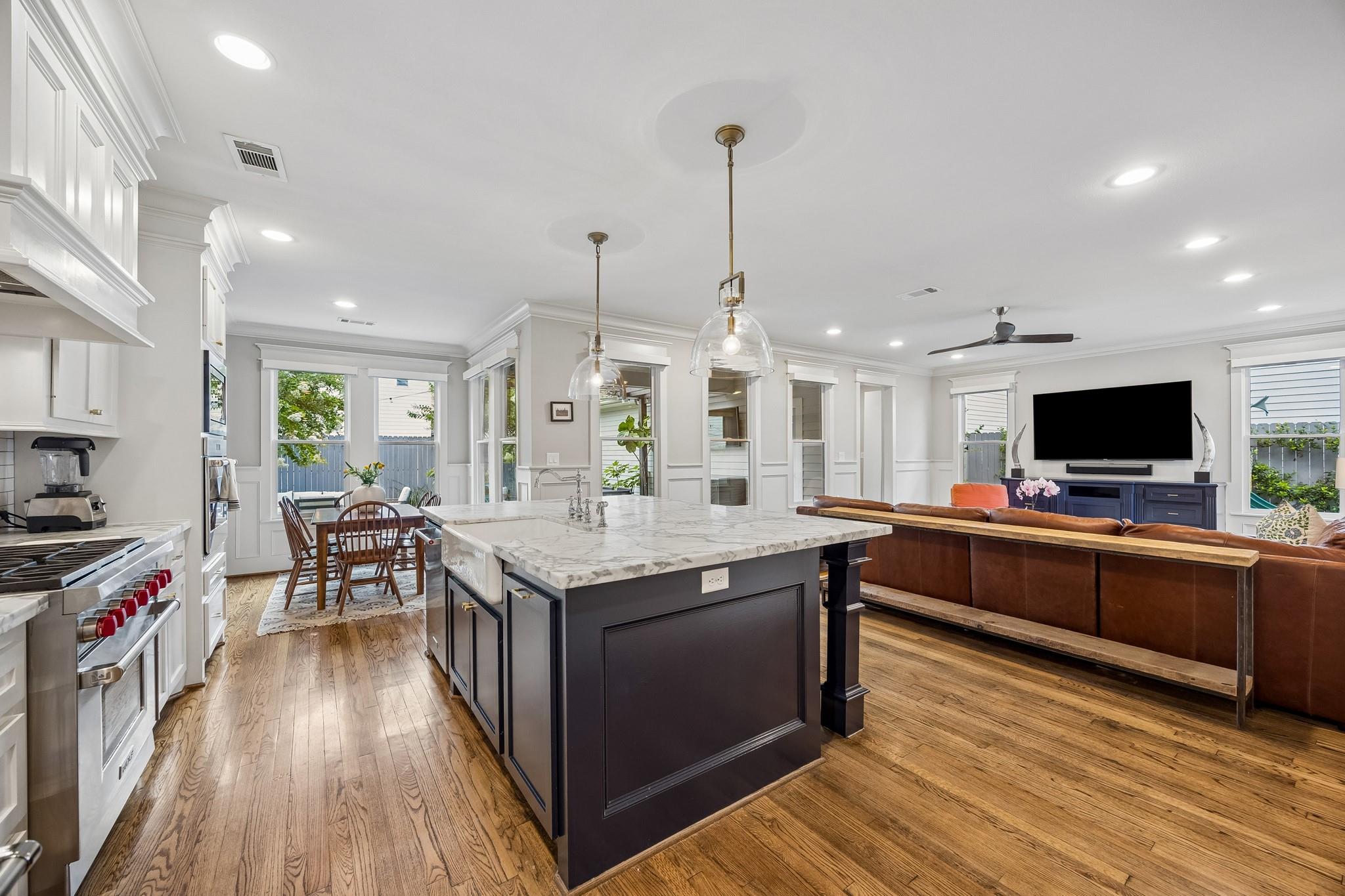 335 W 23rd Street