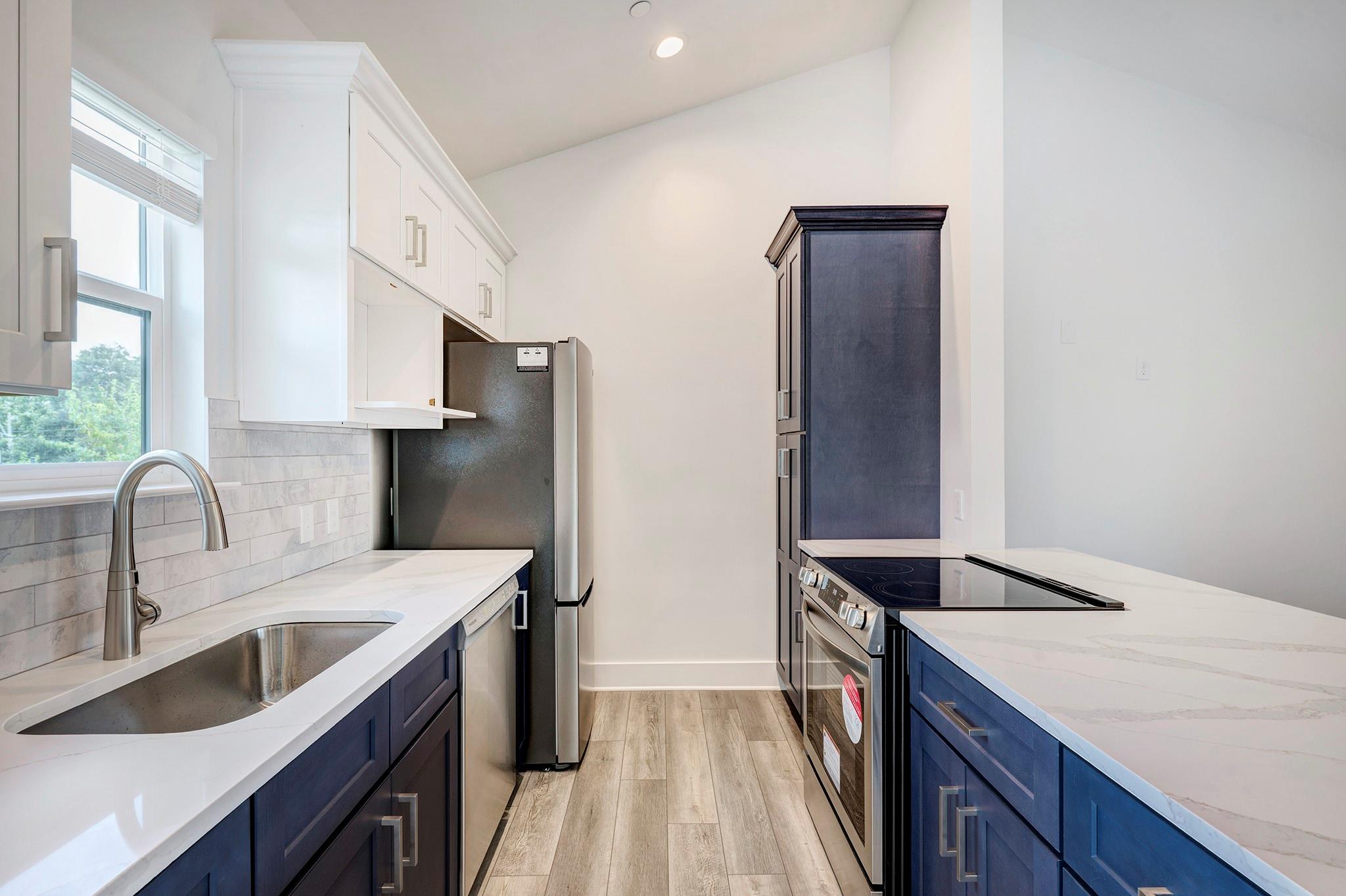 2829 Timmons Lane # 206