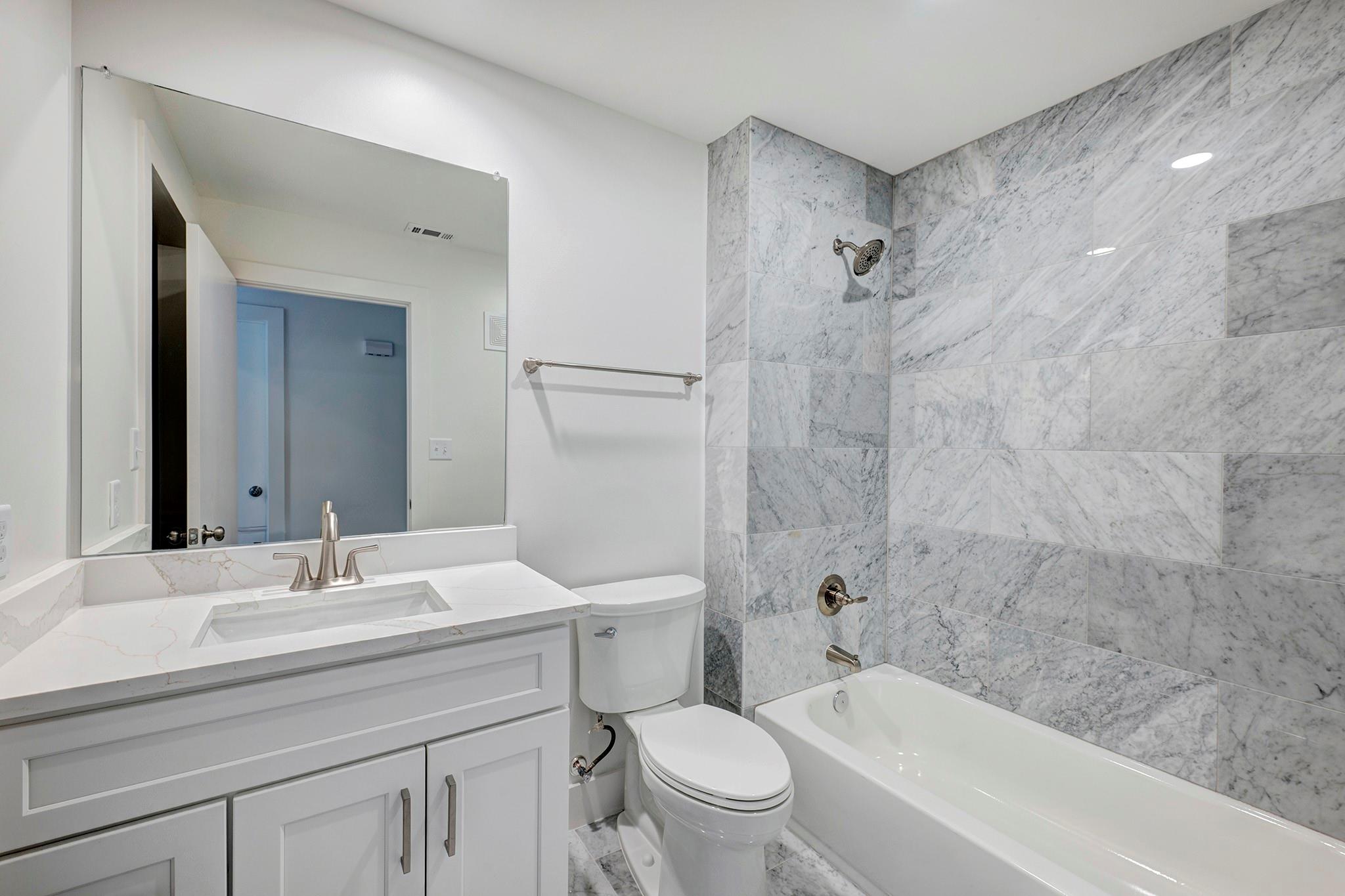 2829 Timmons Lane # 206