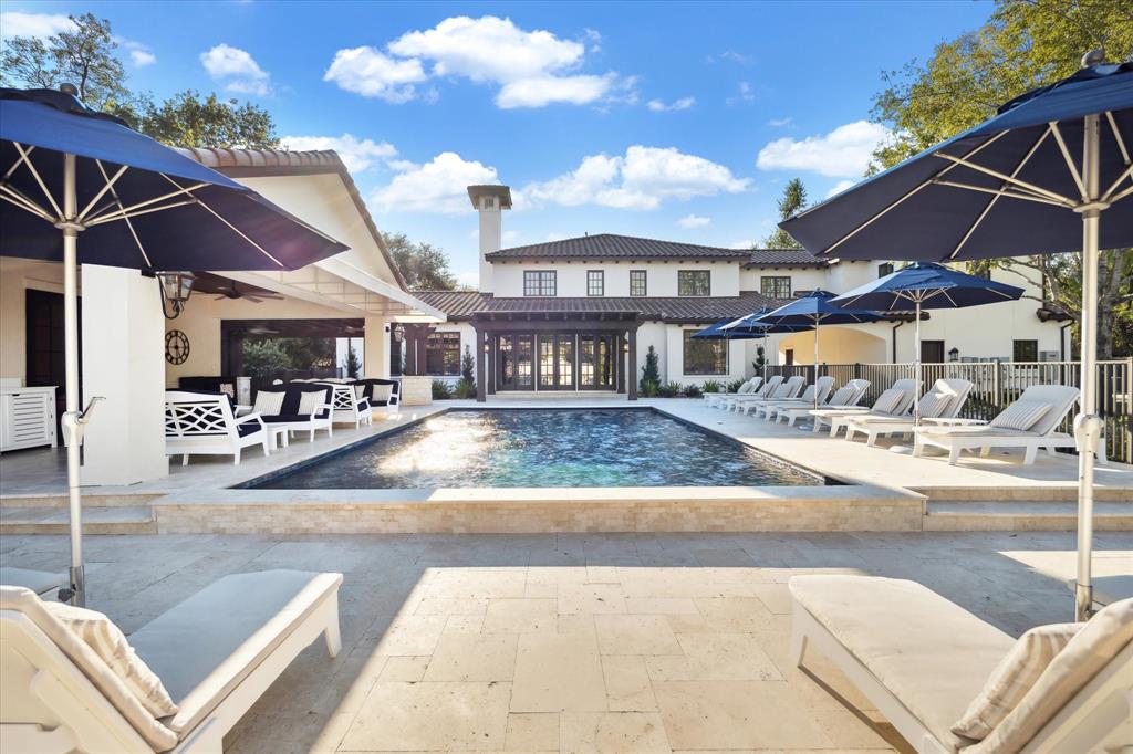 200 Mulberry Lane