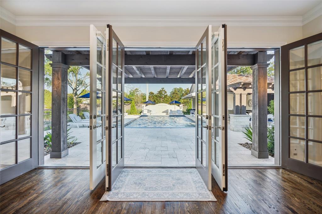 200 Mulberry Lane