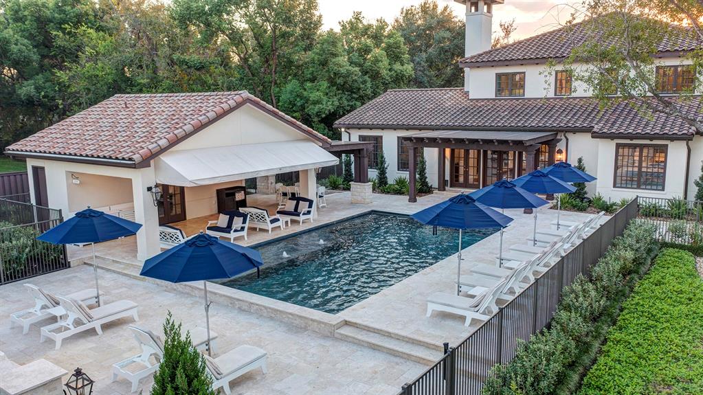 200 Mulberry Lane