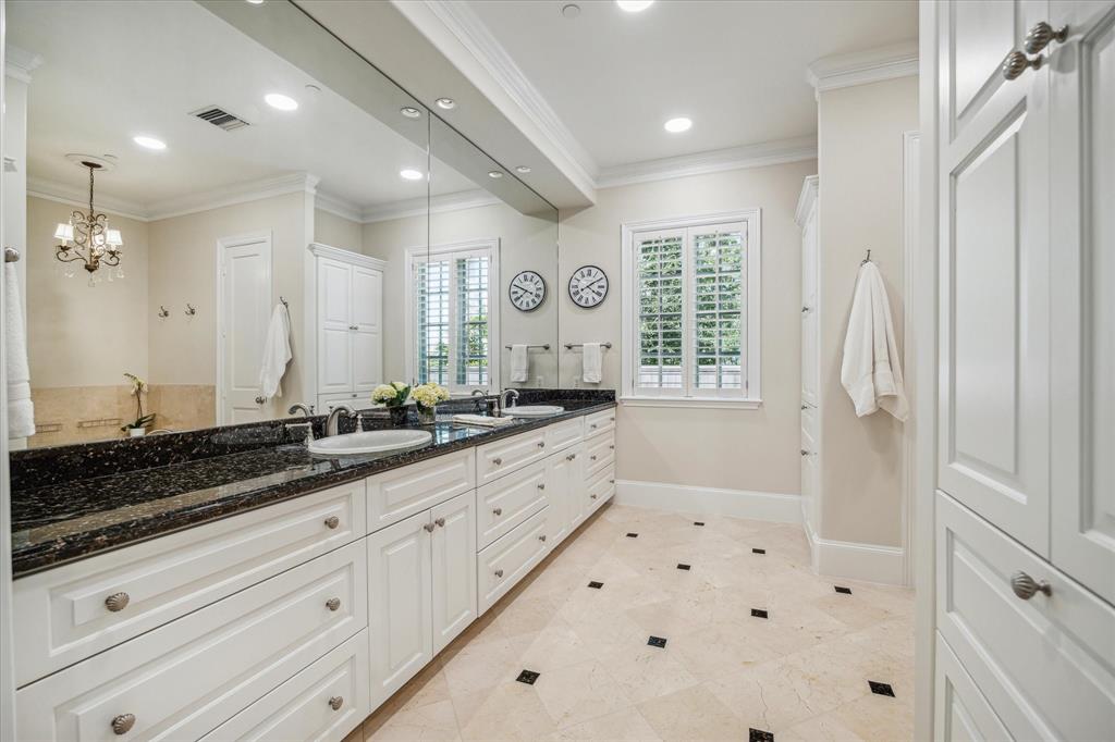 200 Mulberry Lane