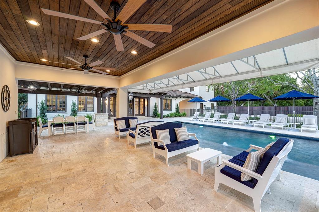 200 Mulberry Lane