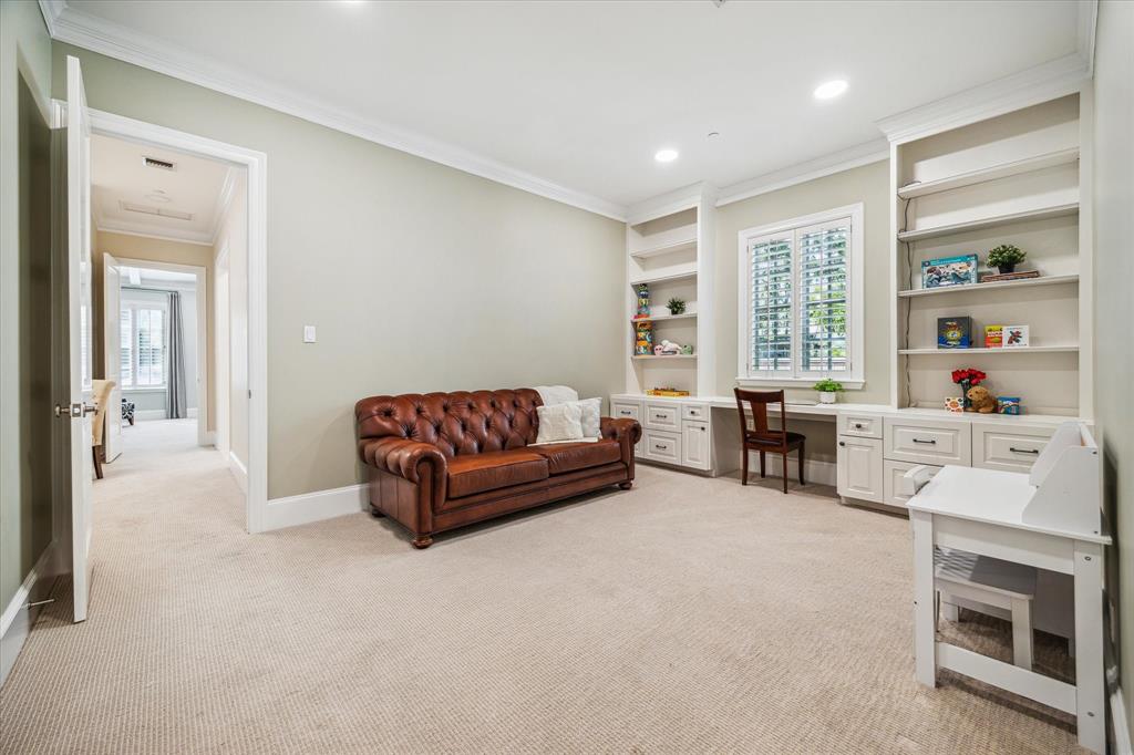 200 Mulberry Lane