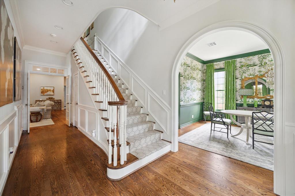 2331 Bolsover Street