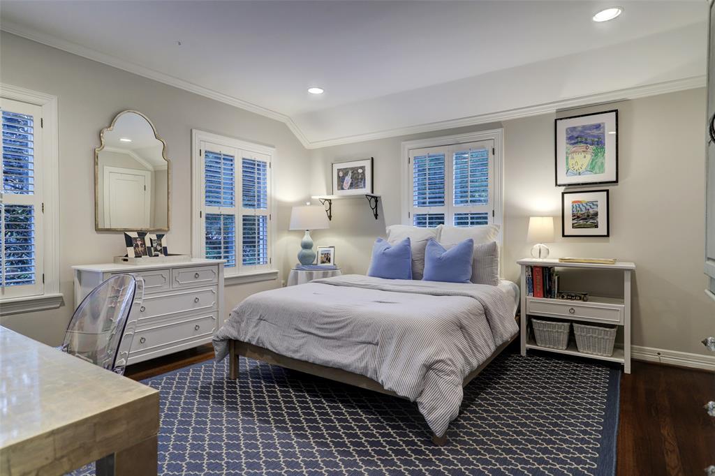 2906 Nottingham Street