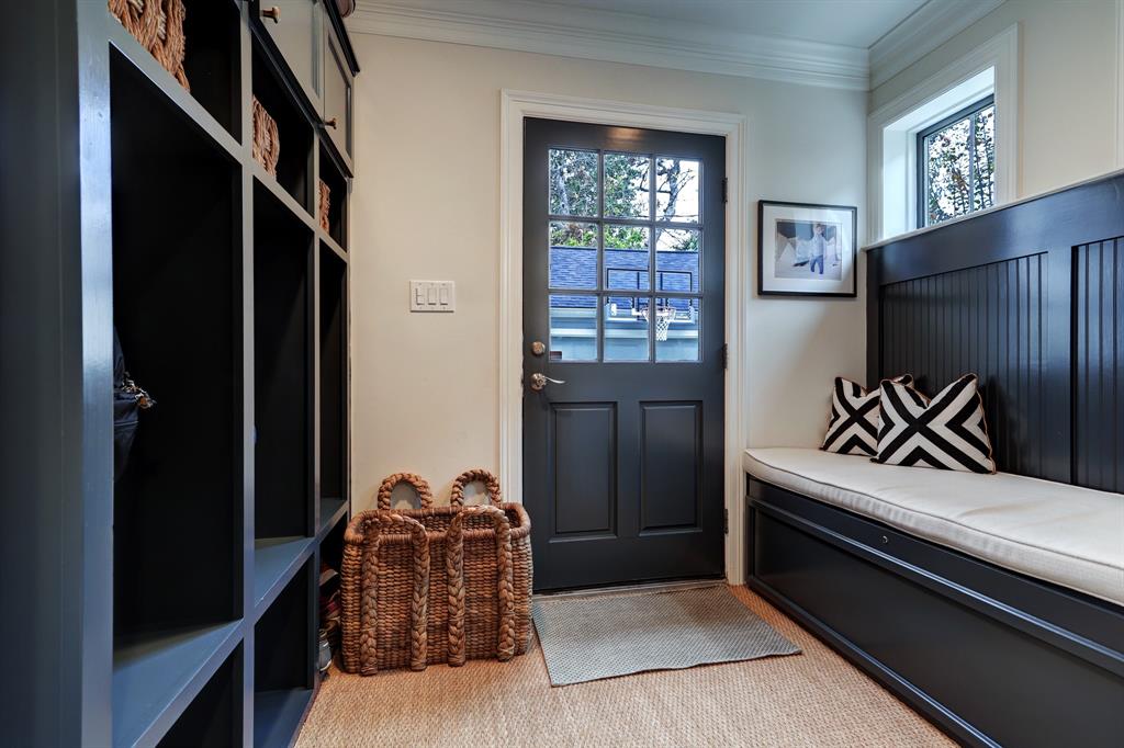 2906 Nottingham Street