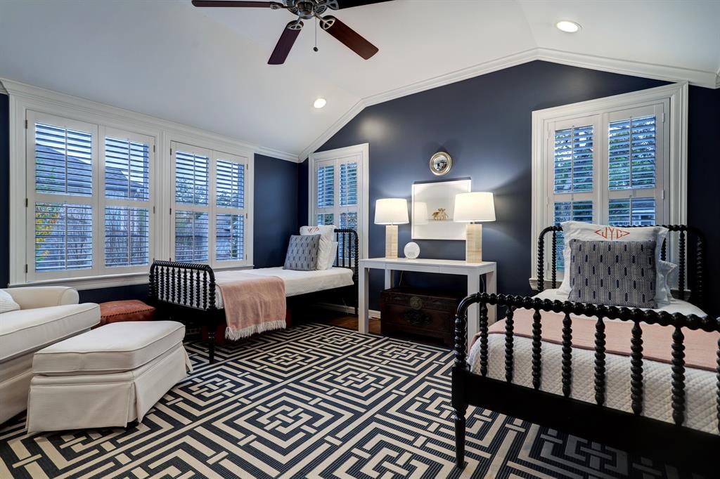 2906 Nottingham Street