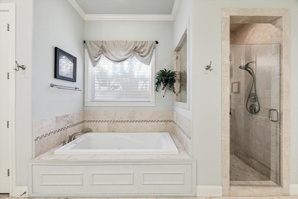 8827 Cavell Court