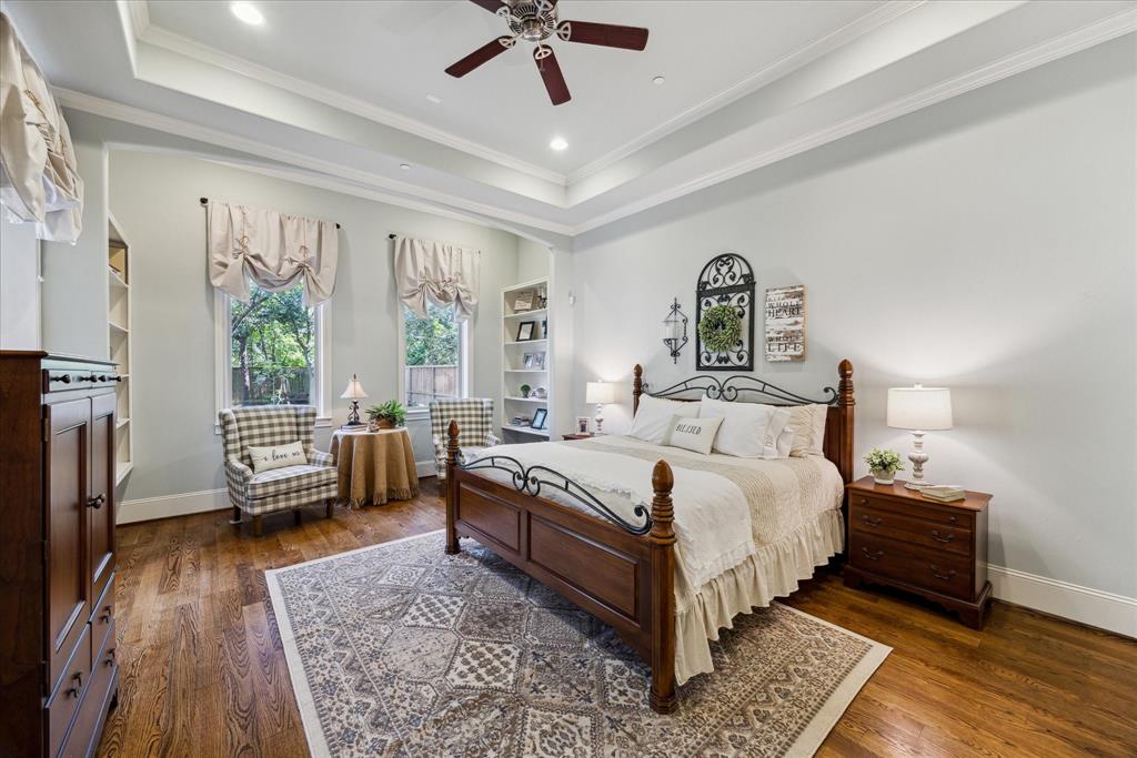 8827 Cavell Court