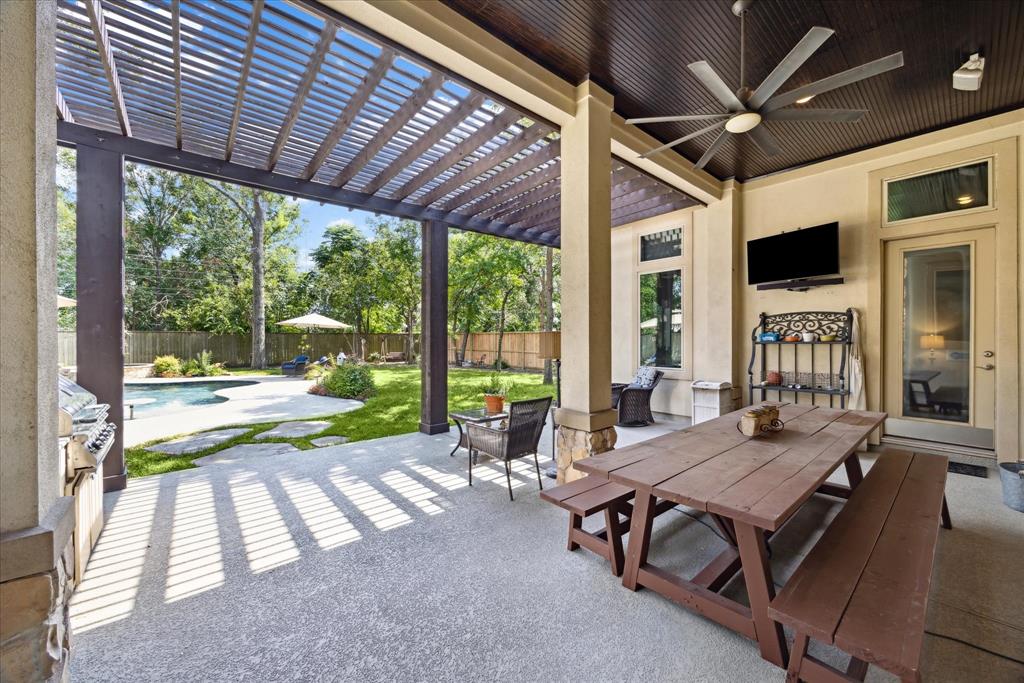8827 Cavell Court