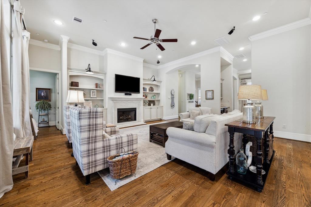 8827 Cavell Court