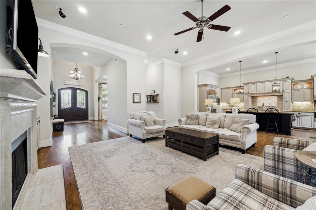 8827 Cavell Court