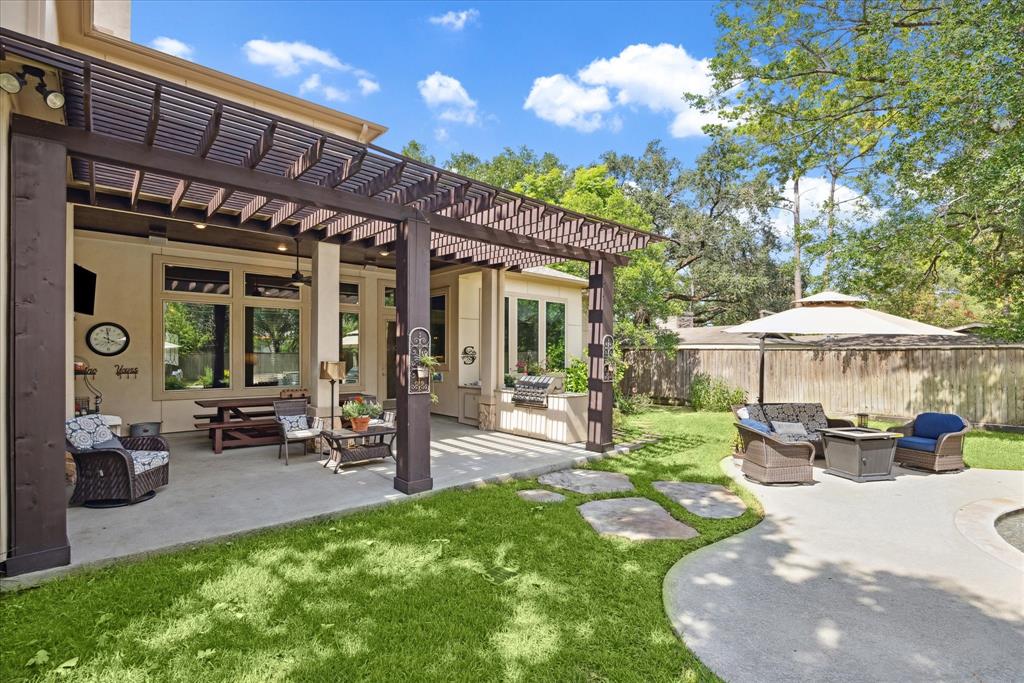 8827 Cavell Court