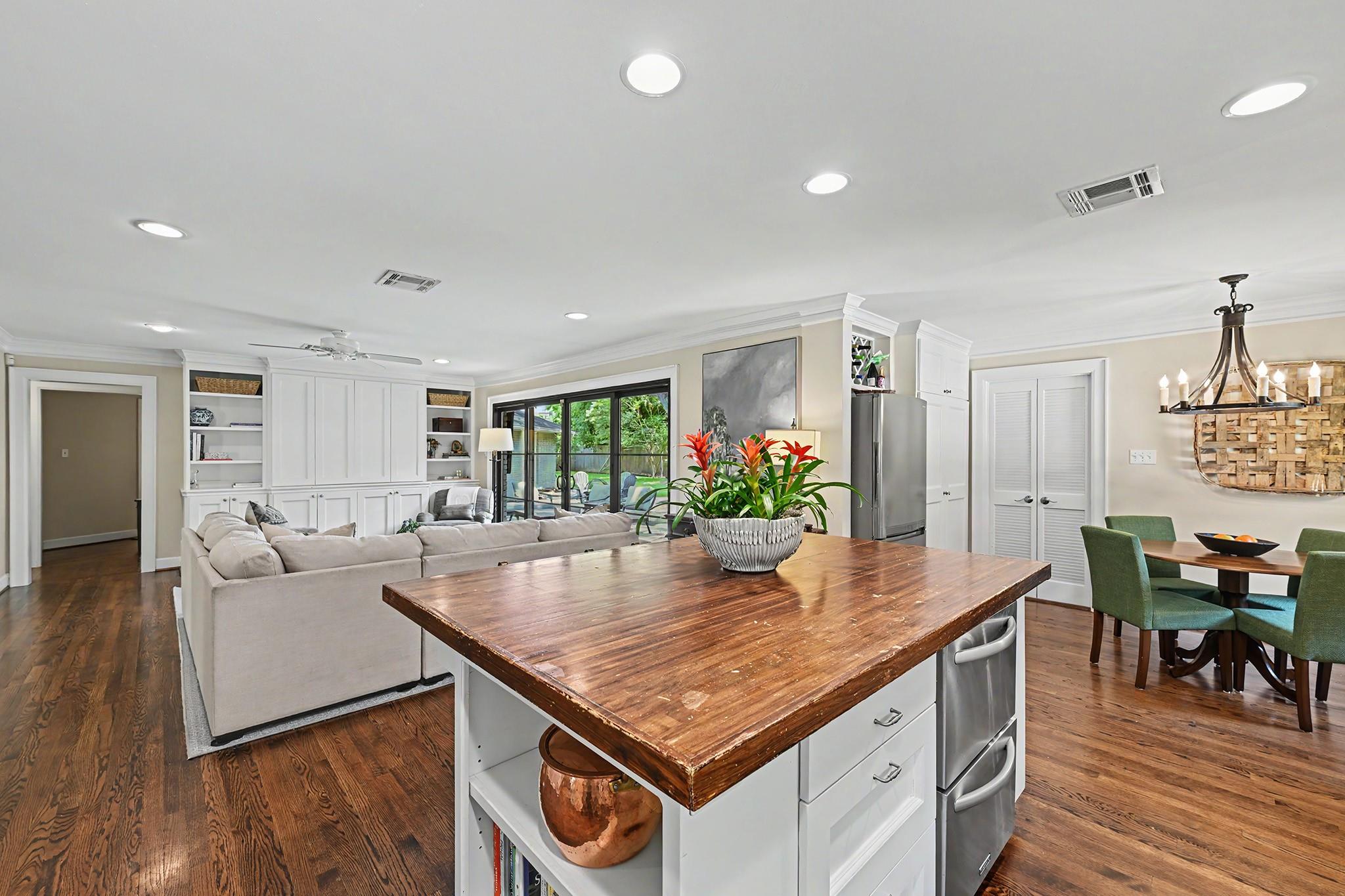 5623 Overbrook Lane