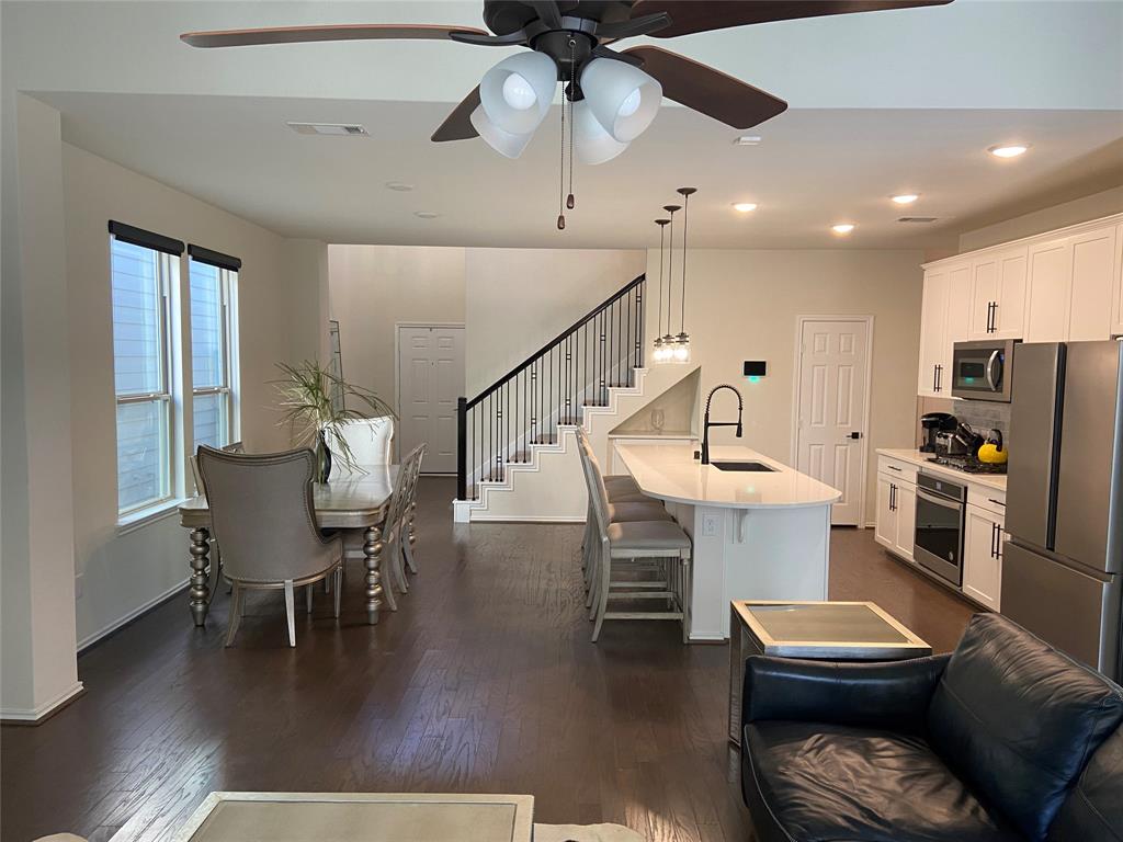 4007 Starbright Street