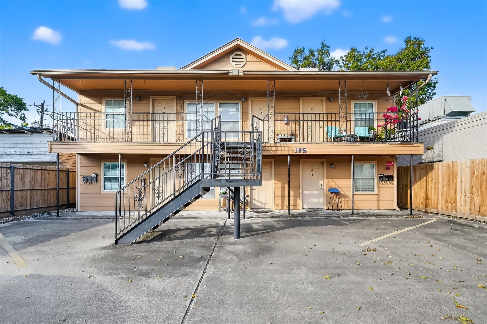 115 Aurora Street # 1
