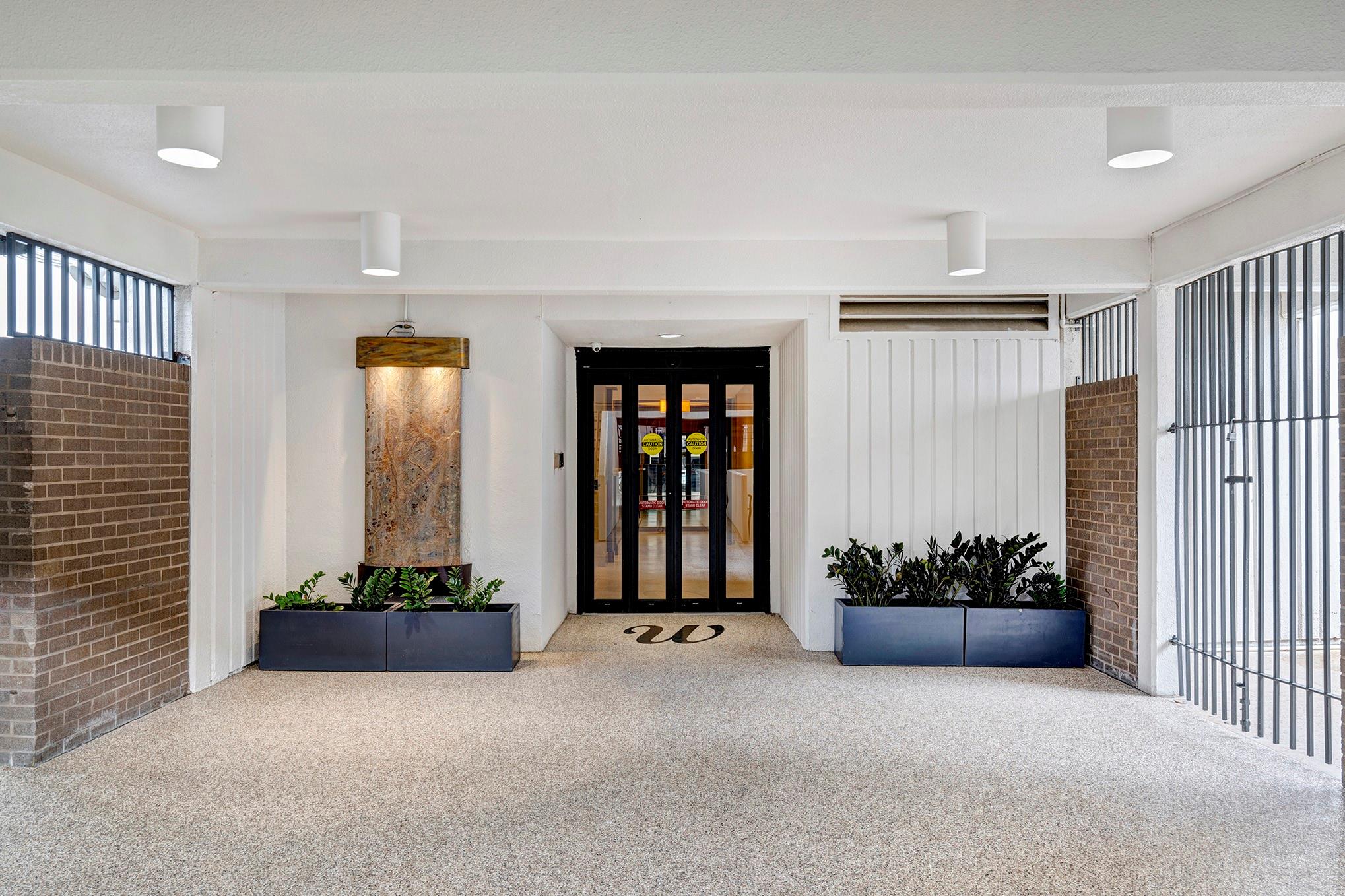 5001 Woodway Drive # 405