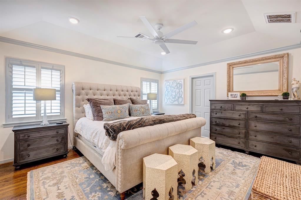 6213 Meadow Lake Lane