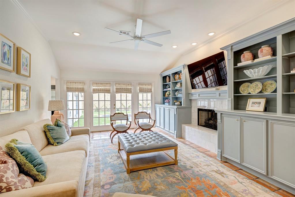 6213 Meadow Lake Lane
