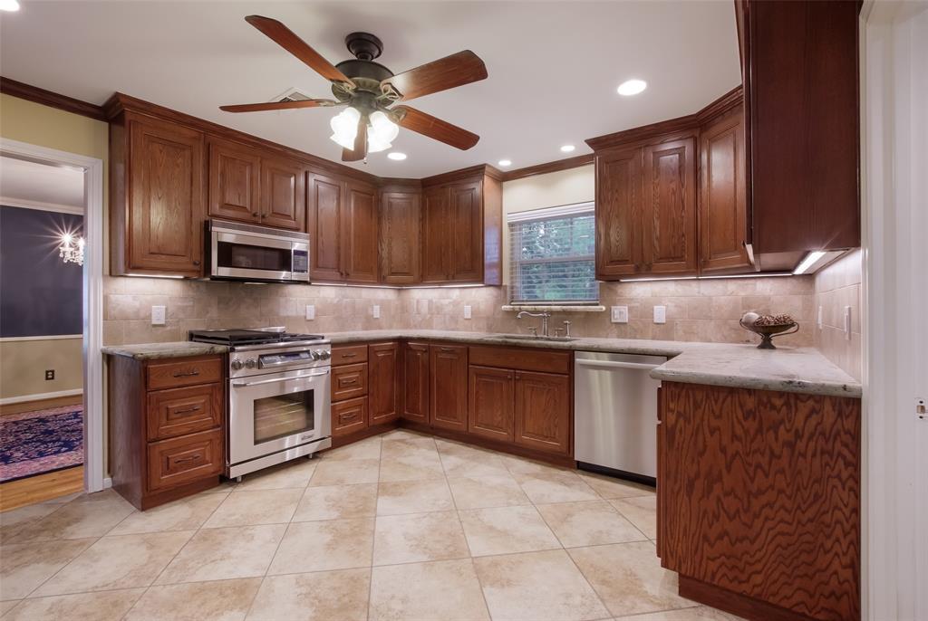655 W Forest Drive