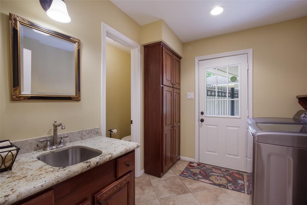 655 W Forest Drive