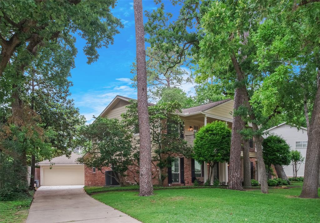 655 W Forest Drive