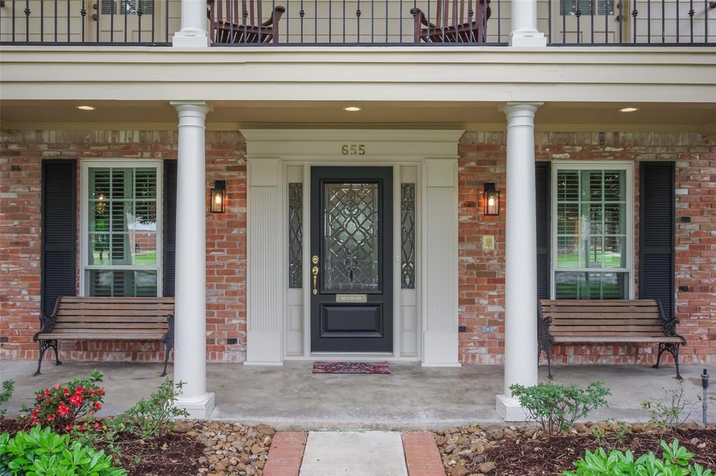 655 W Forest Drive