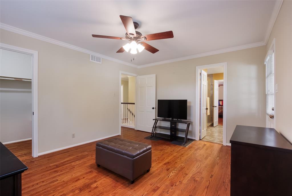 655 W Forest Drive