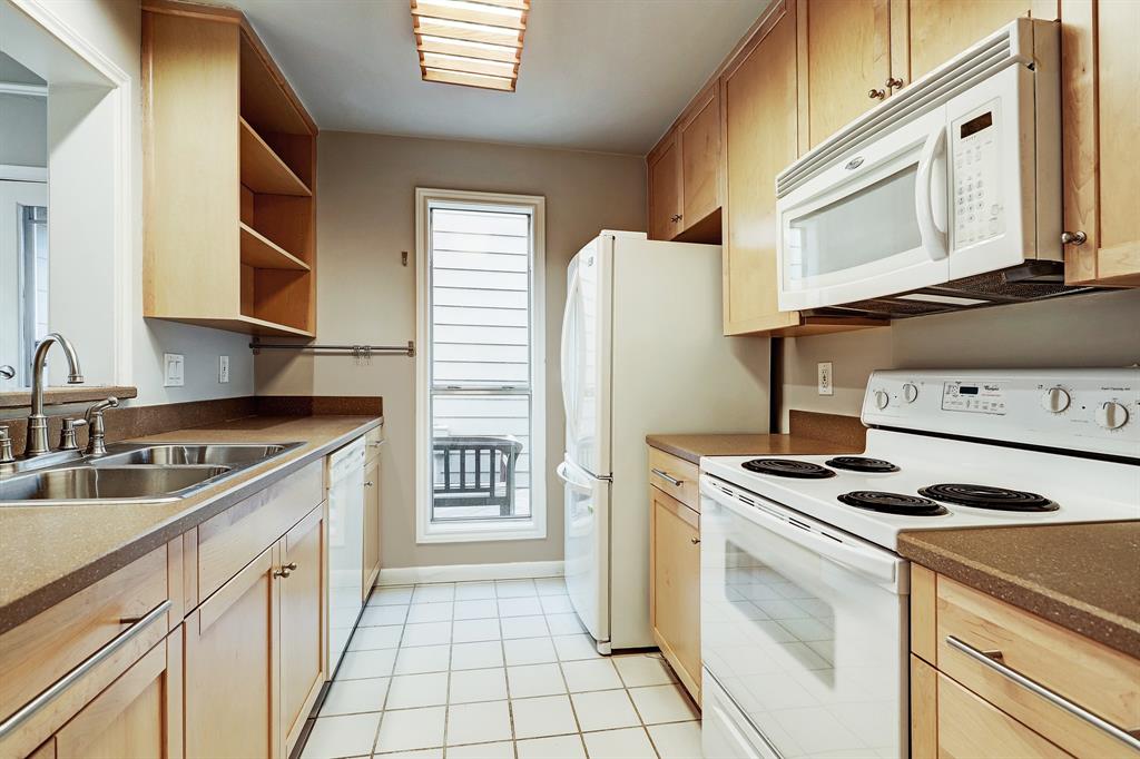 1211 Jackson Boulevard # D