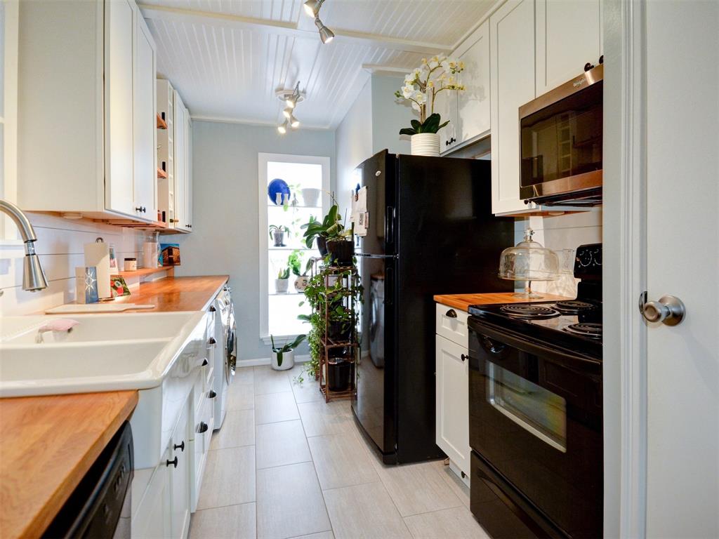 12550 Whittington Drive Unit: 8/811