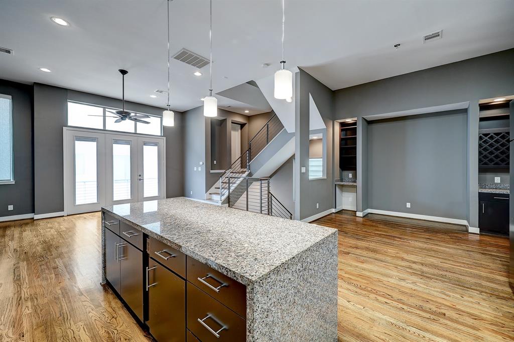 802 W Drew Street