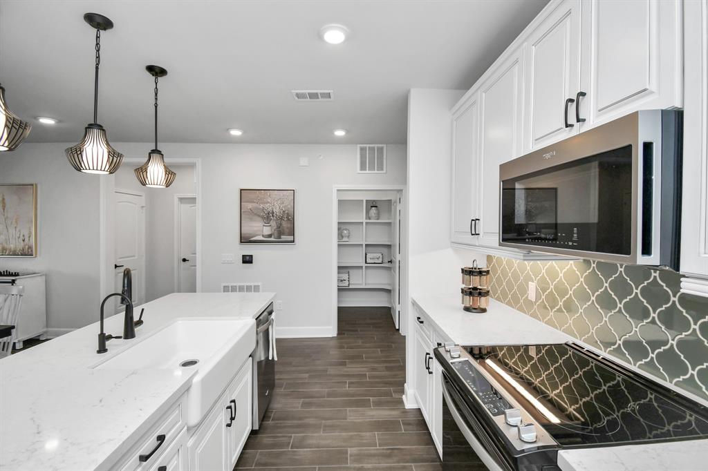 6804 Westview Drive # 3204