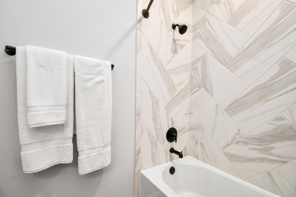 6804 Westview Drive # 3204