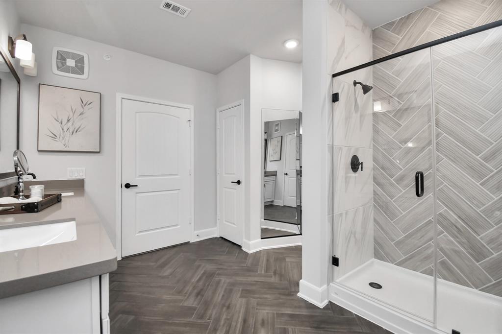 6804 Westview Drive # 3204