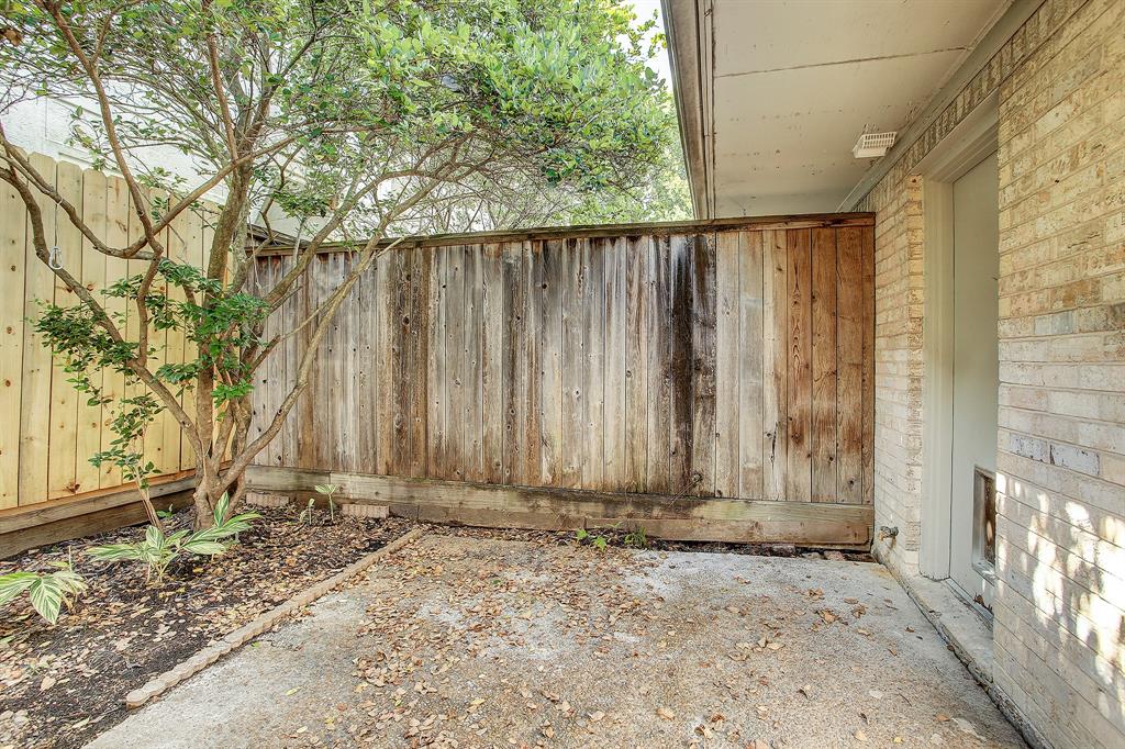 6015 Valley Forge Drive