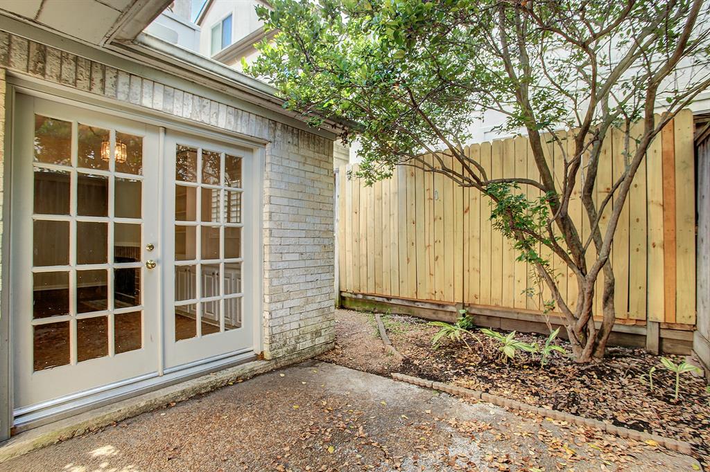 6015 Valley Forge Drive