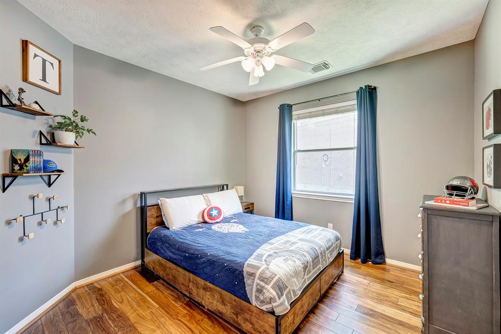 19 Split Rail Place