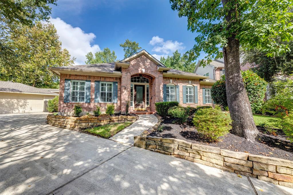 19 Split Rail Place