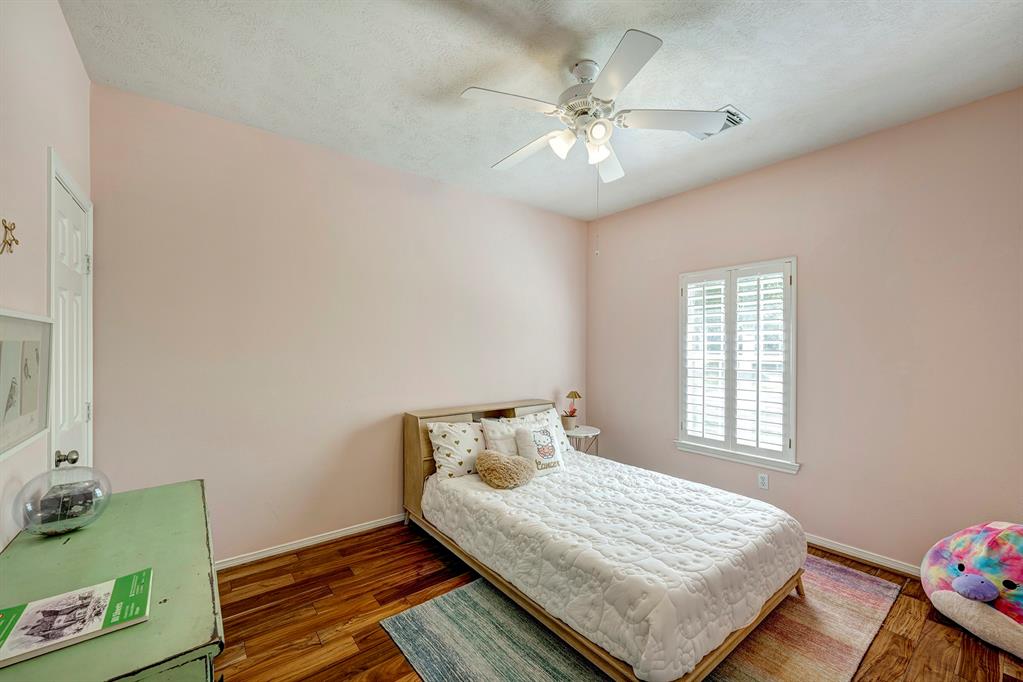 19 Split Rail Place