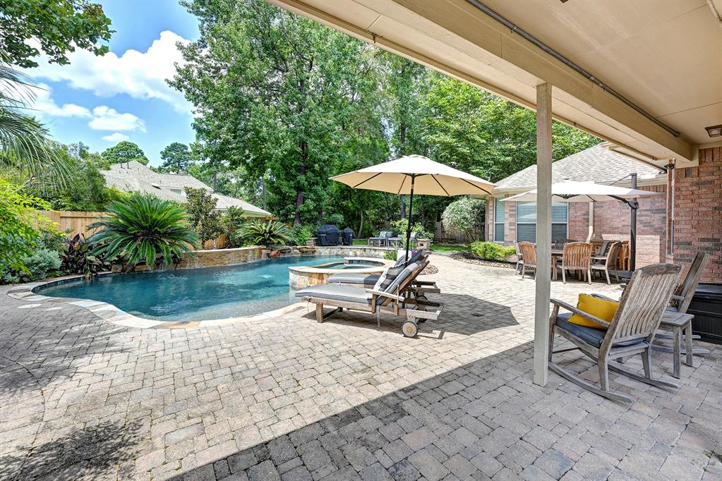 19 Split Rail Place