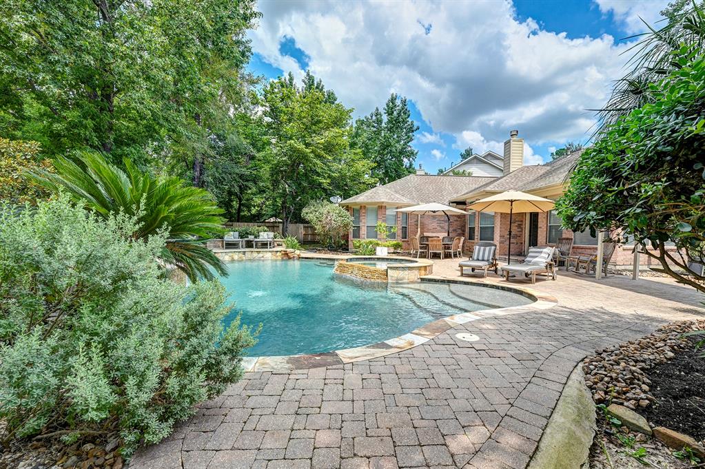 19 Split Rail Place