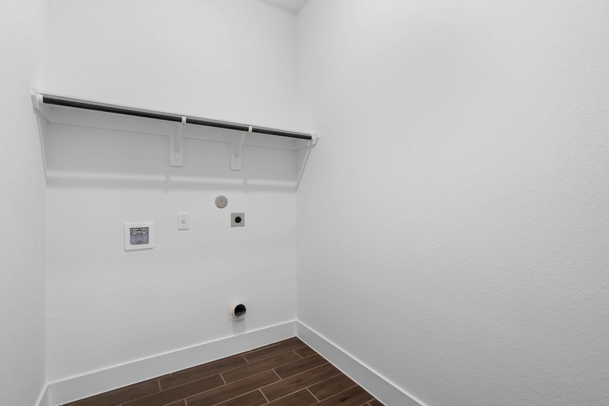 1215 Luna Drive